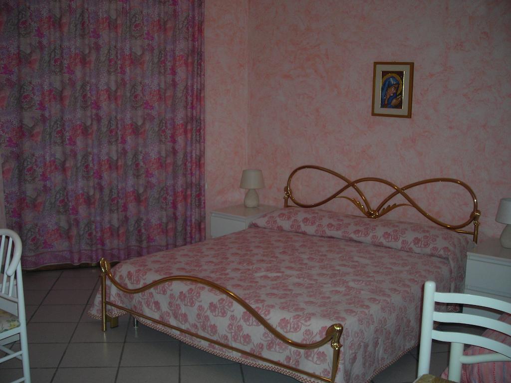 B&B Villa Dagala Santa Venerina Habitación foto